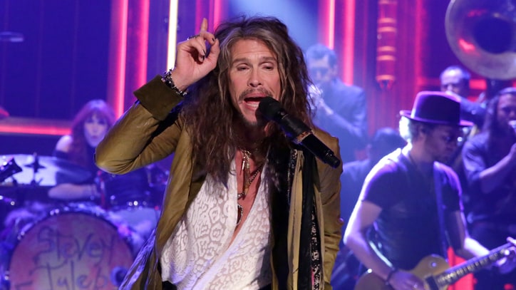 Steven Tyler Brings 'Country As I See It' to Rock-Heavy Nashville Gig