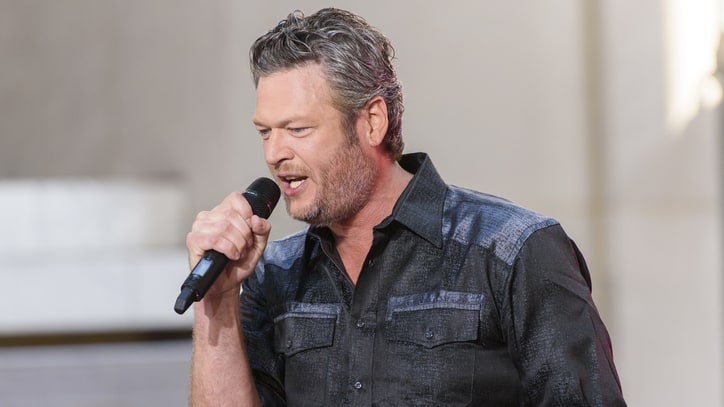 Blake Shelton Spars With Westboro Baptist Church