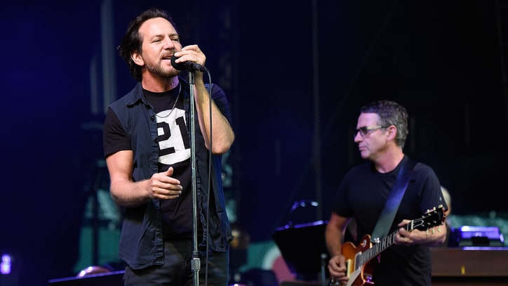See Pearl Jam Cover Aerosmith's 'Draw the Line' at Fenway Park