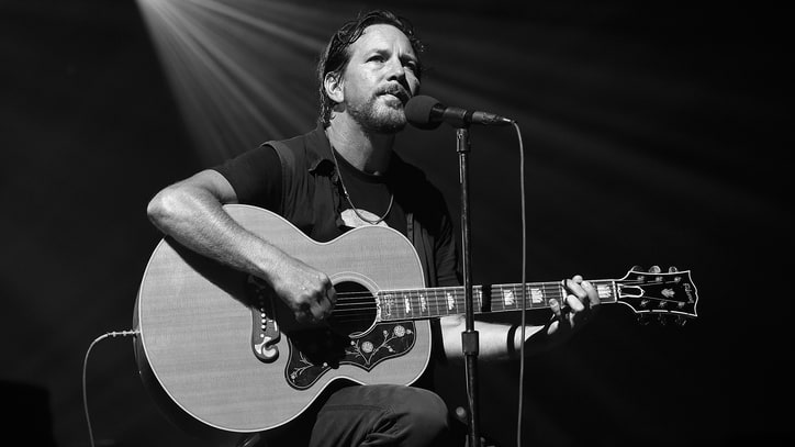 Watch Eddie Vedder Perform With Elvis Costello, X at Ohana Festival