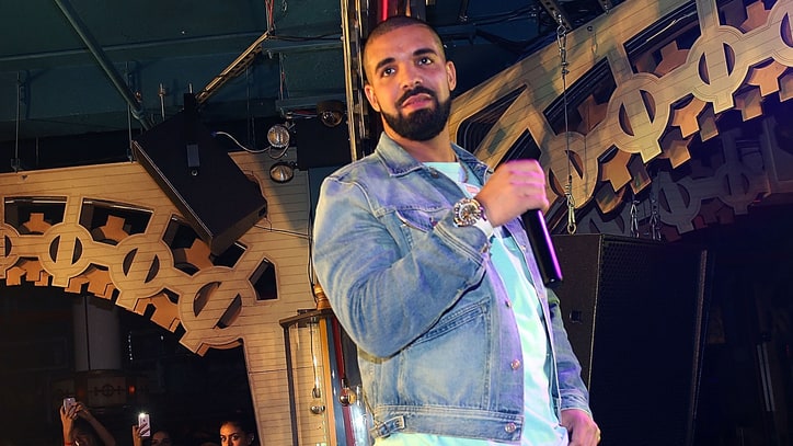 Drake Honors Shania Twain at Nashville Concert