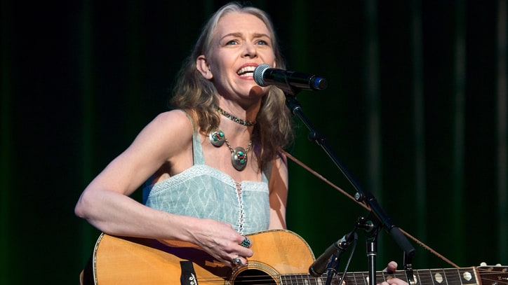 Watch Gillian Welch's Moody 'Dark Turn of Mind' Video