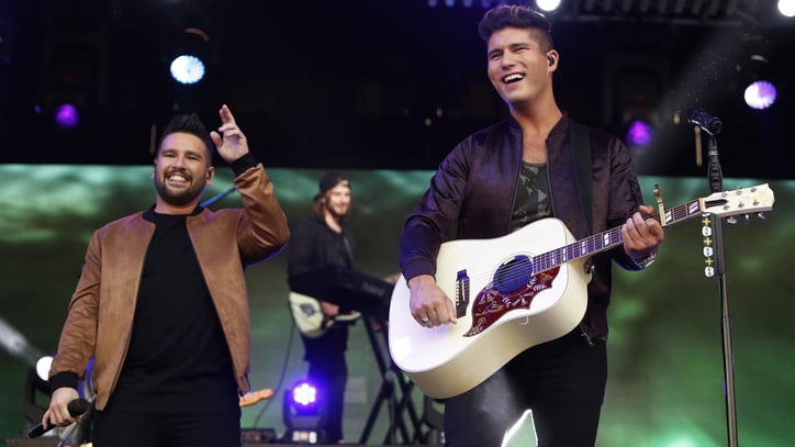 See Dan and Shay's Dynamic 'How Not To' on 'Kimmel'