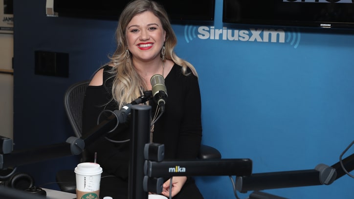 Kelly Clarkson Taps Reba, Kelsea Ballerini for 'Miracle on Broadway'