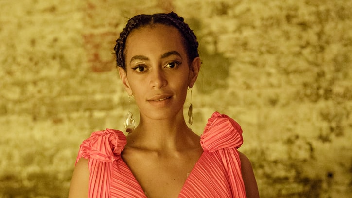 On the Charts: Solange's 'A Seat at the Table' Edges Out Bon Iver for Top Spot