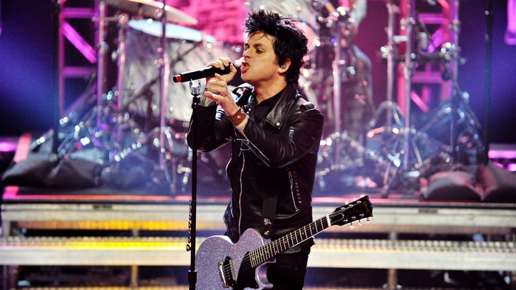 On the Charts: Green Day's 'Revolution Radio' Tunes Into Number One