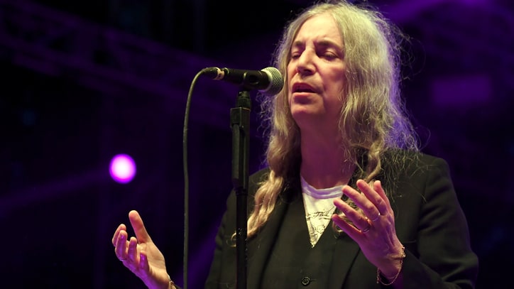 Watch Patti Smith Honor Oakland Fire Victims With 'Peaceable Kingdom'