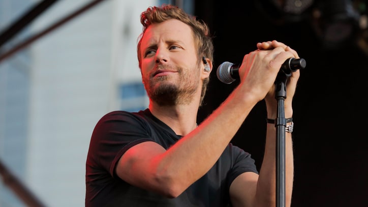 See Dierks Bentley's Surprise Nashville Club Show