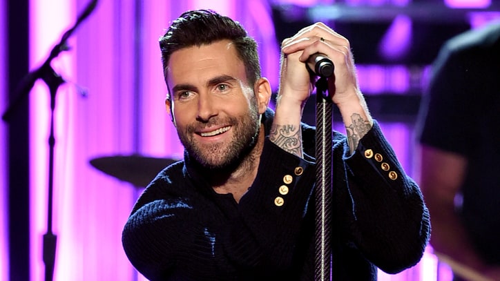 Watch Maroon 5, Kendrick Lamar Close AMAs With 'Don't Wanna Know'