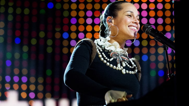 Hear Alicia Keys' Kanye West-Sampling New Song 'That's What's Up'