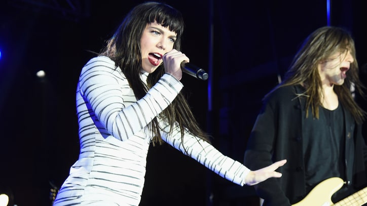 Watch the Band Perry's Spirited 'Stay in the Dark' on 'Fallon'