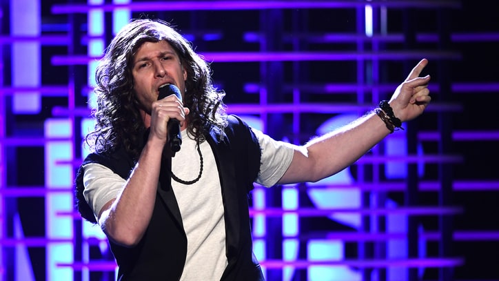 See Andy Samberg Impersonate Eddie Vedder at Spirit Awards