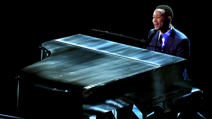 Watch John Legend Bring 'La La Land' to Life at 2017 Oscars