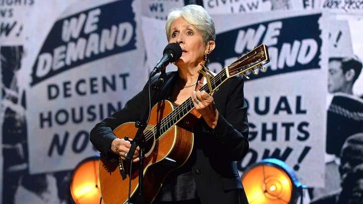 Watch Joan Baez Perform Thrilling 'Swing Low, Sweet Chariot' at Rock Hall of Fame