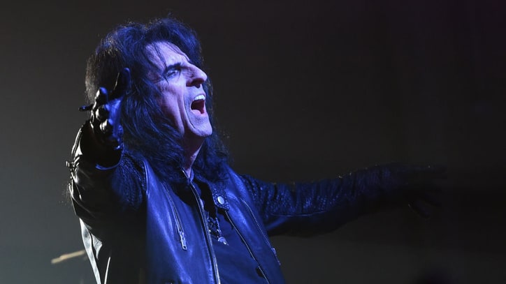 Alice Cooper Announces New Album 'Paranormal'