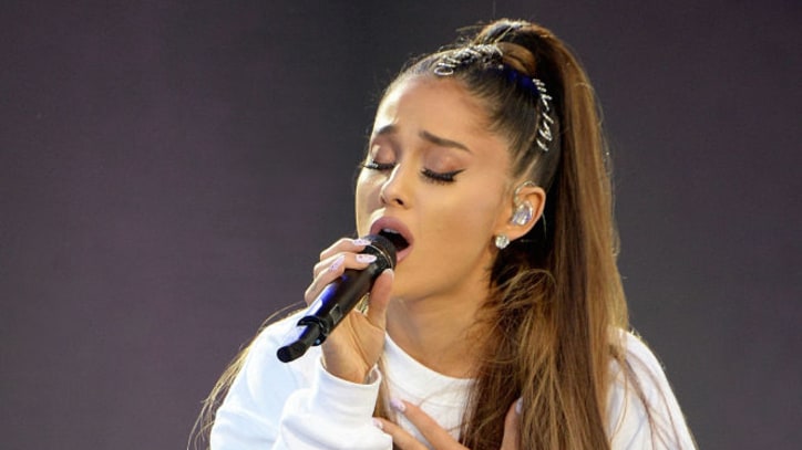 See Ariana Grande's Emotional 'Somewhere Over the Rainbow' in Manchester