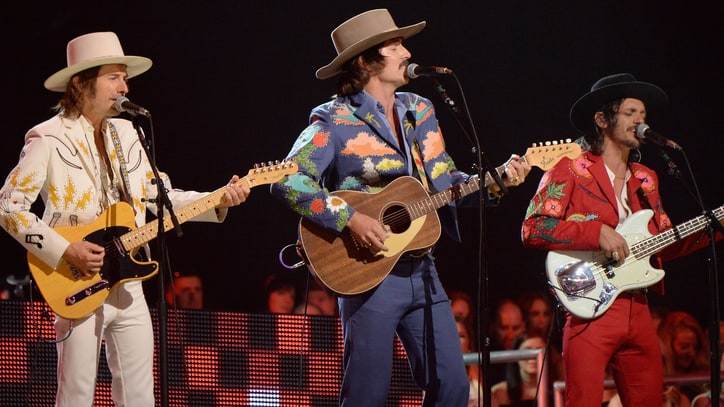 See Midland's Smooth 'Drinkin' Problem' on 'Kimmel'