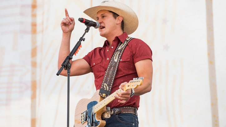 See Jon Pardi's Summery 'Heartache on the Dance Floor' Video