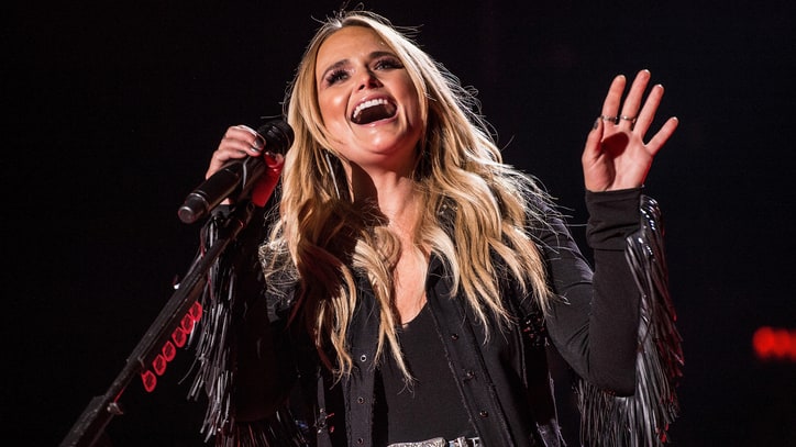 Watch Miranda Lambert, Wade Bowen Cover George Strait Classic
