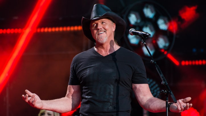 See Trace Adkins' Smooth 'Something's Going On' on 'Kimmel'