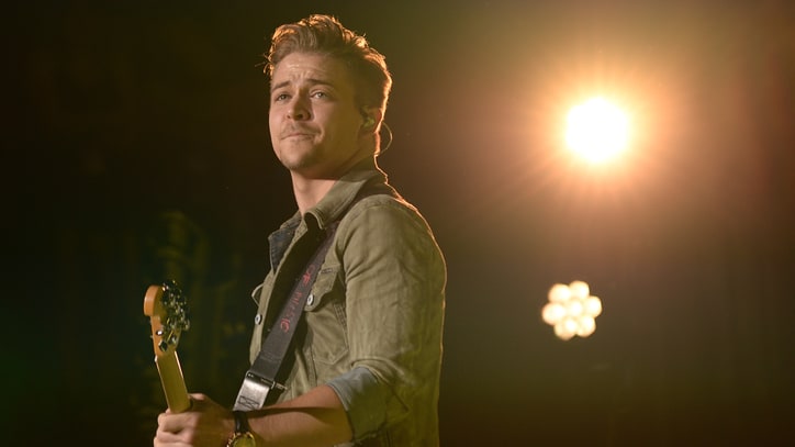 See Hunter Hayes Capture Live Show Energy in New 'Amen' Video
