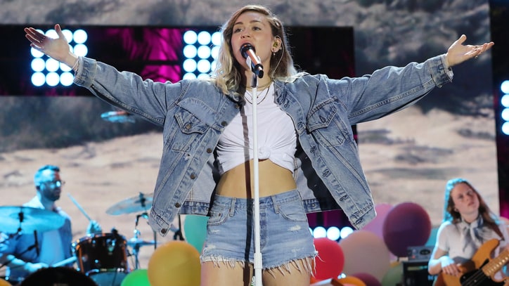 Miley Cyrus Announces New Album 'Younger Now'