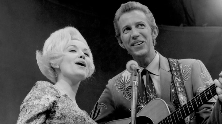 Flashback: Dolly Parton, Porter Wagoner Deliver Awkwardly Humorous Duet