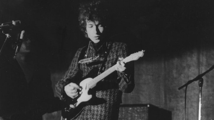Bob Dylan's 'Going Electric' Guitar Headed to Auction