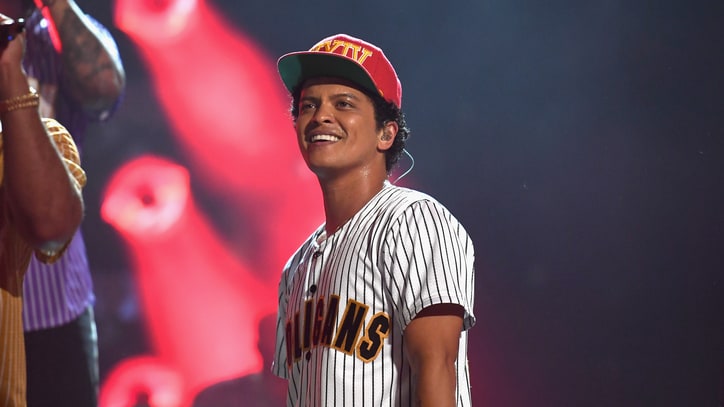 Watch Bruno Mars Strip Down 'That's What I Like' on 'Charlie Rose'