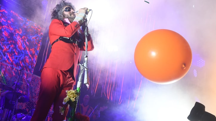 See the Flaming Lips' Trippy Live Video for 'Pompeii Am Gotterdammerung'