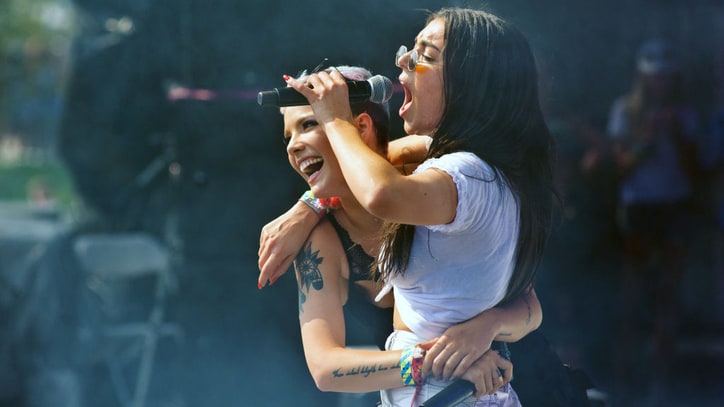 See Charli XCX, Halsey Sing Spice Girls' 'Wannabe' at Lollapalooza