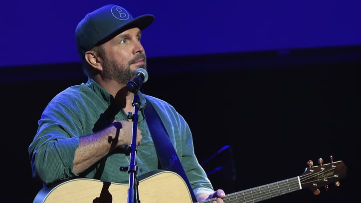 Garth Brooks to Parkland Activist Emma Gonzalez: 'Do Not Let Hate Win'