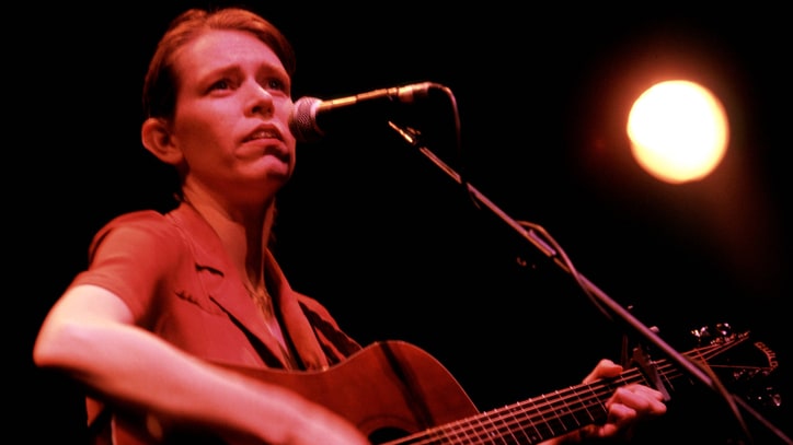 How Gillian Welch Created an Americana Touchstone in 'Revival'