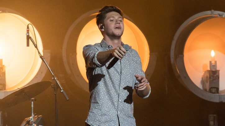Watch Niall Horan's Playful 'Slow Hands' Performance on 'Kimmel'