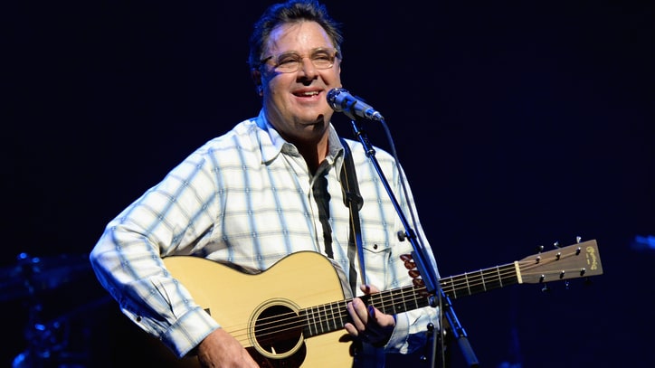 Vince Gill, Kesha to Play 2018 All for the Hall New York