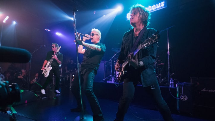 Watch Johnny Depp Perform With Stone Temple Pilots at Tour Opener