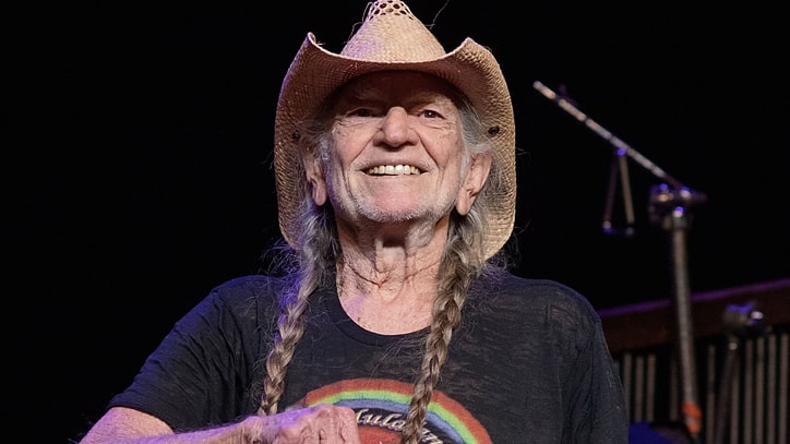 See Willie Nelson's In the Studio Video for New Song 'Me and You'