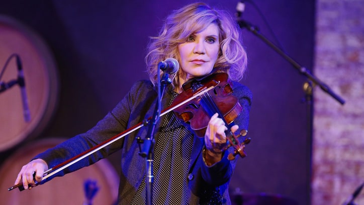 Alison Krauss Plots Extensive 2018 Solo Tour