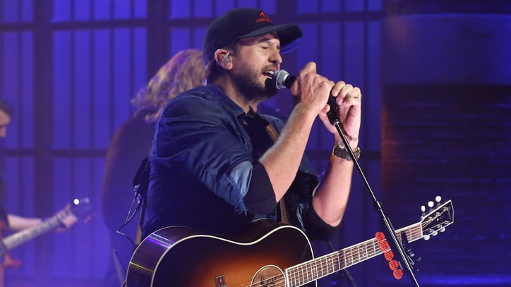 See Luke Bryan's Rugged 'Hooked on It' on 'Seth Meyers'