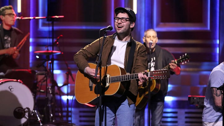Jack Antonoff Talks Writing Process Behind Taylor Swift's 'New Year's Day'