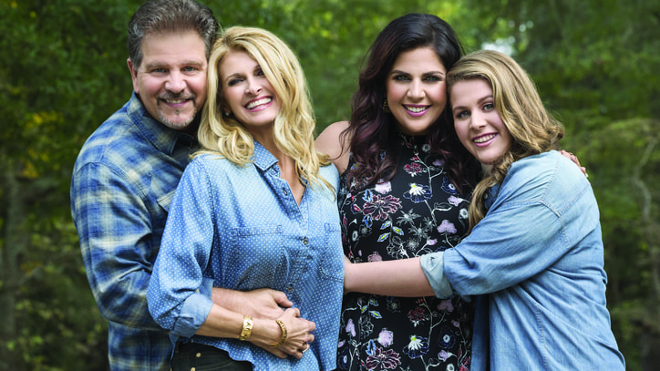 Hillary Scott and Linda Davis Share Family Secrets, Musical Memories