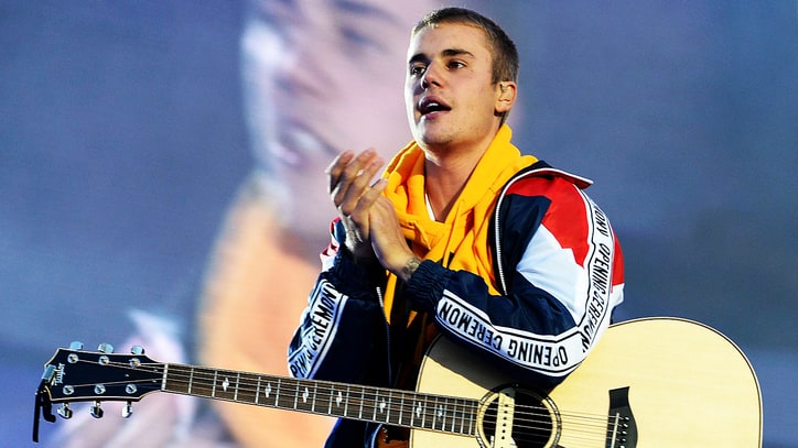 Dancing Policeman at Justin Bieber's Manchester Concert Goes Viral