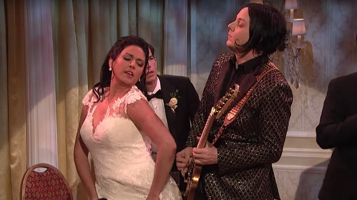 Watch Jack White Play Wedding Band Guitarist in 'SNL' Sketch