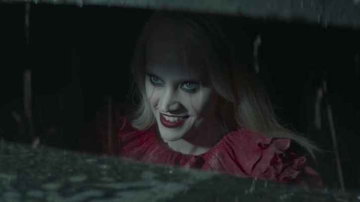 'SNL': See Kellyanne Conway as Pennywise the Clown in 'It' Parody