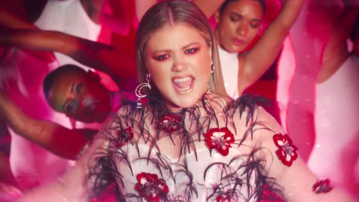 Hear Kelly Clarkson's Galvanic New Songs 'Love So Soft,' 'Move You'