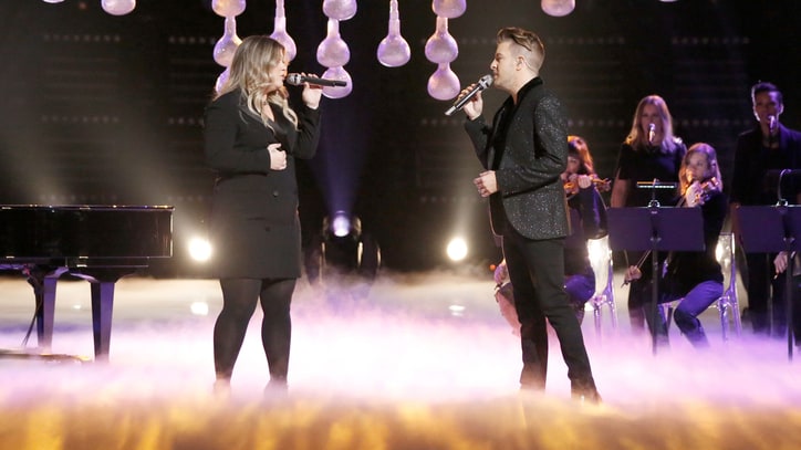 Watch Kelly Clarkson Perform Somber 'Hamilton' Ballad on 'The Voice'