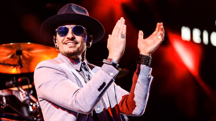 L.A. Dodgers Organist Played Linkin Park's 'Numb' For Chester Bennington