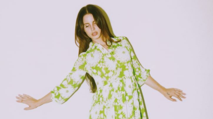 Review: Lana Del Rey Indulges in Nostalgia, Reverb on Fourth LP