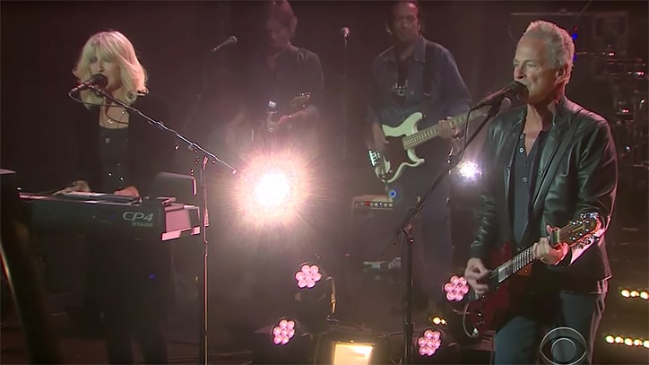 See Lindsey Buckingham, Christine McVie Perform Upbeat 'Lay Down for Free'