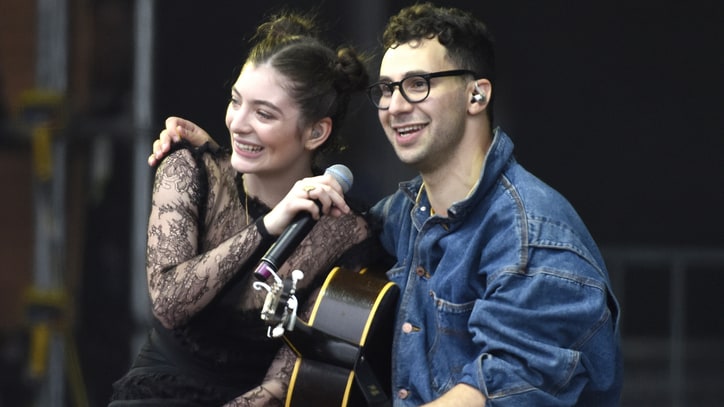 Watch Lorde, Jack Antonoff Cover Paul Simon Live at Outside Lands